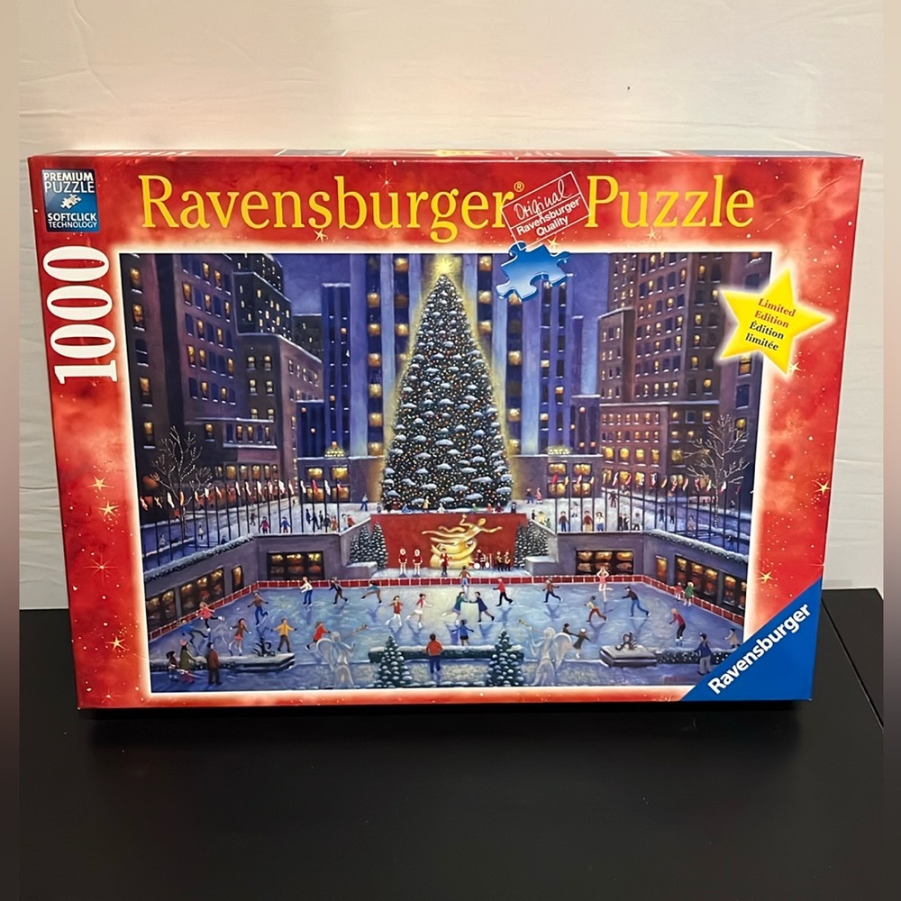 Limited Edition 1000 Piece NYC Christmas Ravensburger Puzzle